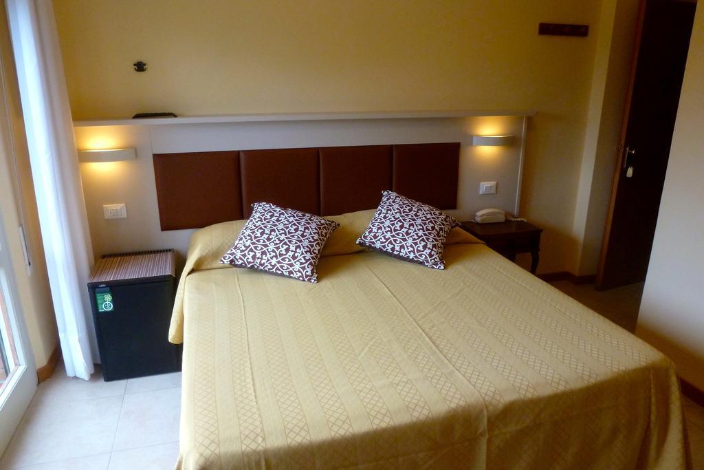 Hotel Versilia Lido di Camaiore Eksteriør billede
