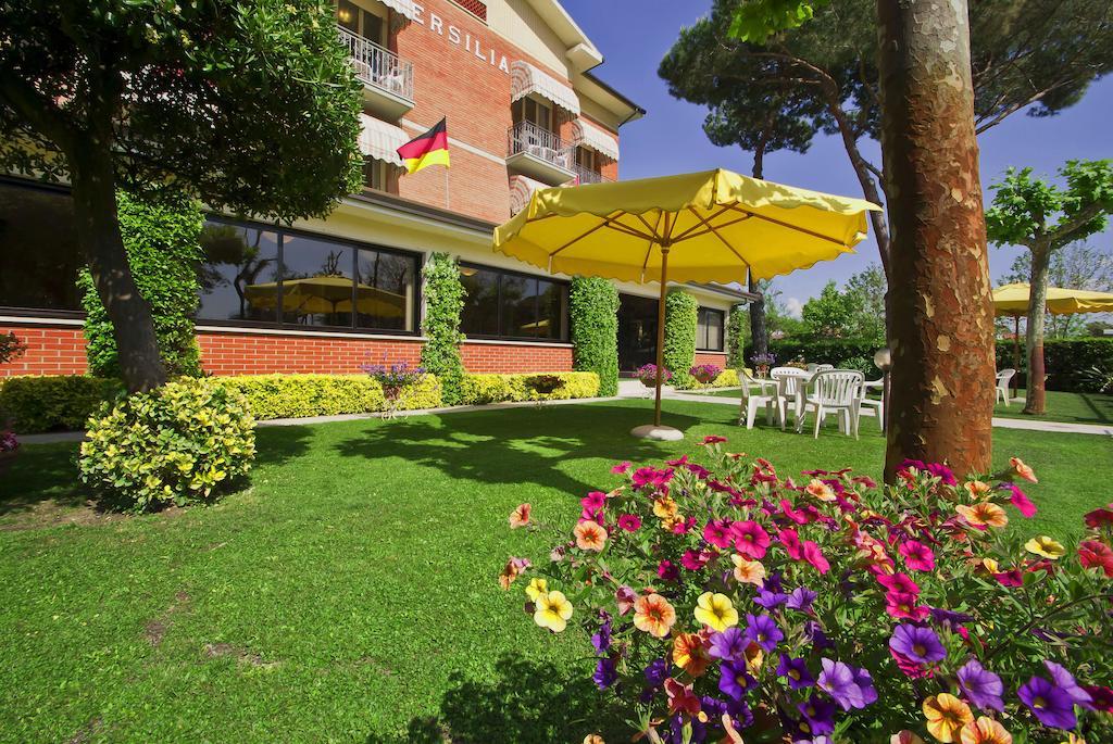 Hotel Versilia Lido di Camaiore Eksteriør billede
