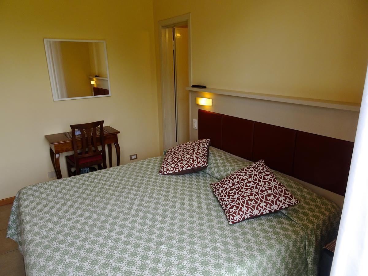 Hotel Versilia Lido di Camaiore Eksteriør billede