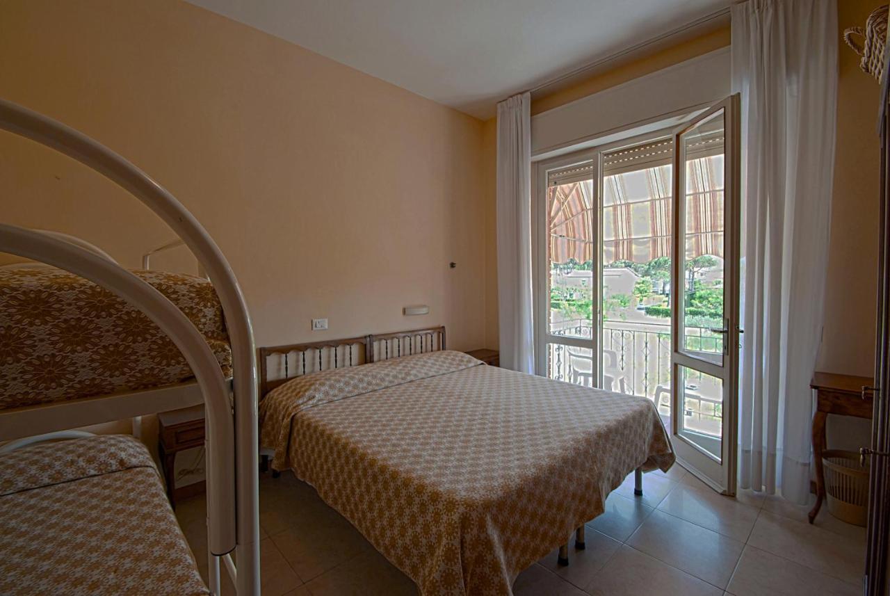 Hotel Versilia Lido di Camaiore Eksteriør billede